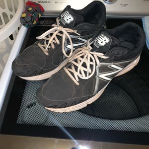 New Balance Tennis Shoes